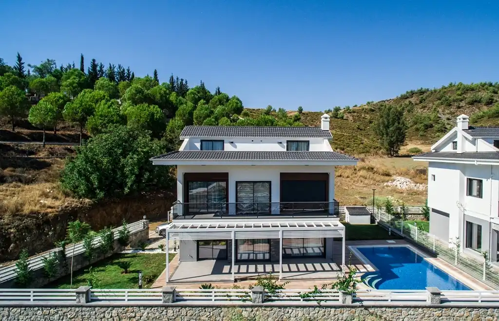 Изображение Просторная вилла 5+1 в Фетхие в невероятно красивой местности